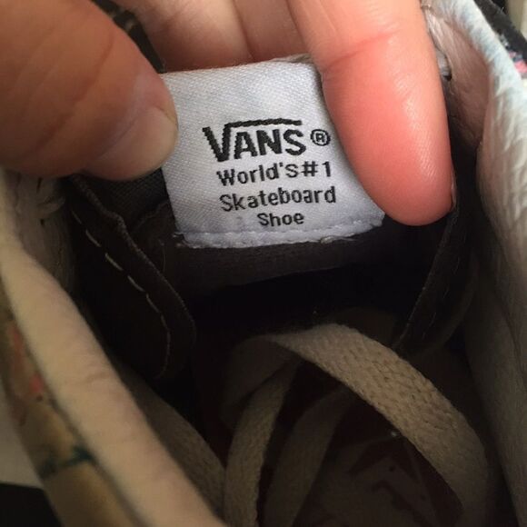 Floral vans   - Picture 9 of 11